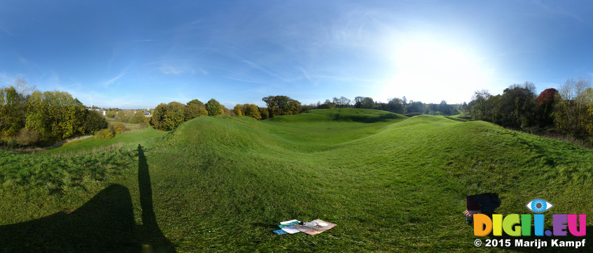 FZ024148-97 Cirencester Amphitheatre